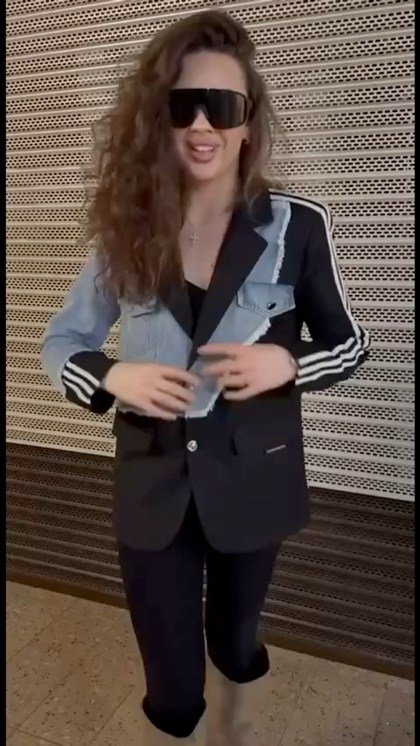 женская мода,девушка,костюм,алина загитова тик ток,пиджак