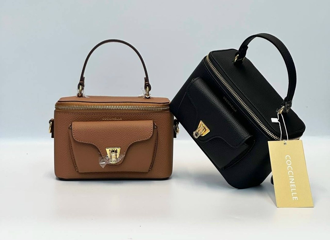 coccinelle сумка,сумка женская coccinelle,сумка beat generatio из зернистой кожи coccinelle,coccinelle сумка на плечо кросс-боди beat soft,сумка на плечо кросс-боди coccinelle arlettis signature