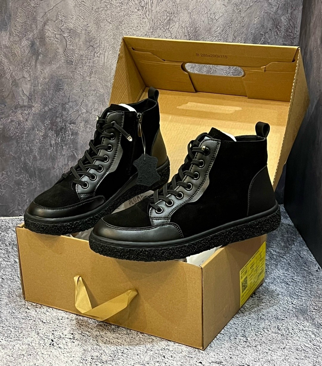 ,мужские высокие кеды clarks черные,ботинки мужские,зимние ботинки армани мужские,зимняя мужская