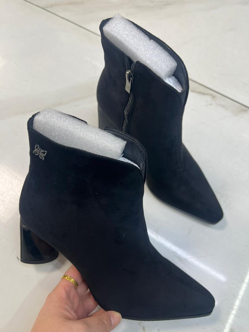 ботильоны демисезонные классические на среднем каблуке,ботильоны женские,ботильоны карло пазолини замшевые,ботильоны,