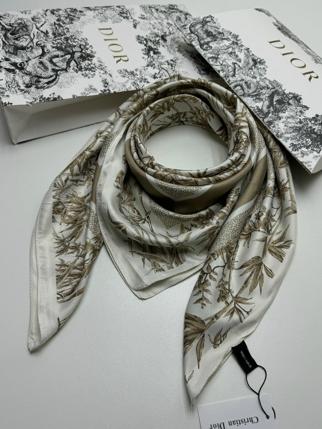 платок шелковый,платок женский,платок dior,платок диор,платок тонкий