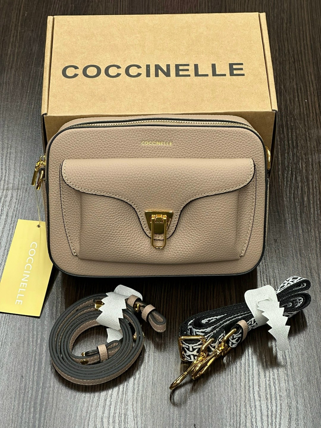 сумка coccinelle,сумка женская coccinelle,coccinelle beat soft,сумка кросс-боди coccinelle crossbody beat черный,сумка через плечо coccinelle