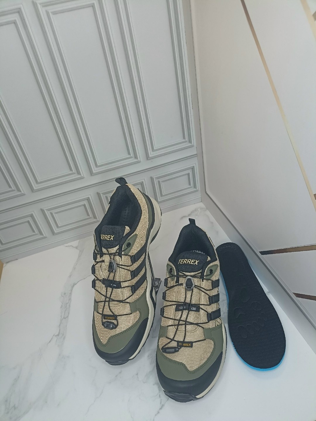 кроссовки,кроссовки adidas,кроссовки adidas terrex,треккинговые кроссовки,кроссовки мальчику