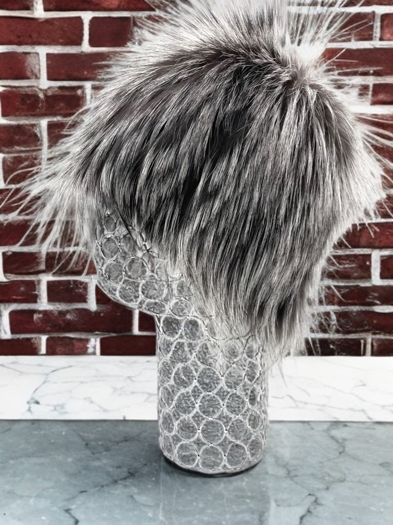 шапка меховая женская,шапка женская из натурального меха чернобурки,шапка из чернобурки,шапка меховая натуральная из чернобурки,шапка к чернобурке