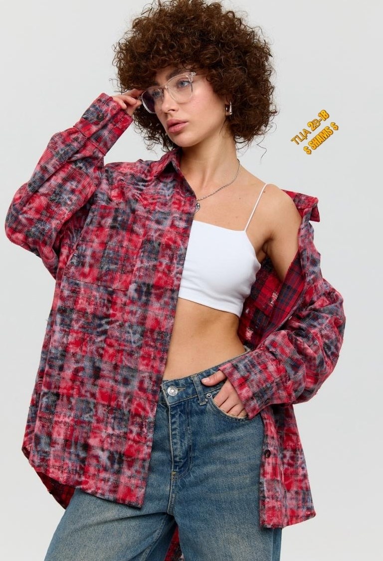 рубашка в клетку летняя оверсайз удлиненная koktash,рубашка в клетку оверсайз vittoria vicci,женская рубашка в клетку оверсайз,рубашка oversize фланелевая в клетку с карманами,рубашка в клетку женская