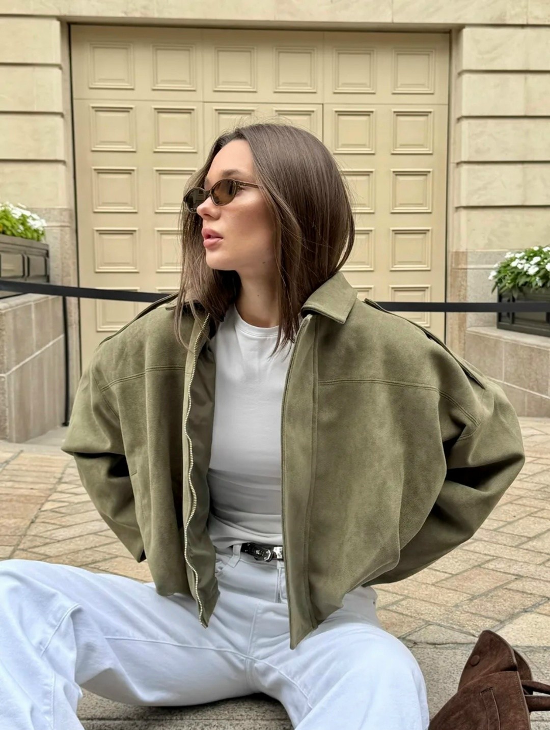 бомбер укороченный оверсайз замшевый куртка рабочего тренд saint shine,куртка бомбер демисезонная оверсайз замшевый niu,бомбер замшевый оверсайз athe.brand,замшевая куртка,женская куртка бомбер из эко