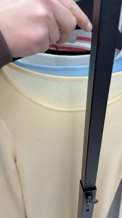 для одежды вешалки,кофта женская,модная одежда,вешалка рейл напольная