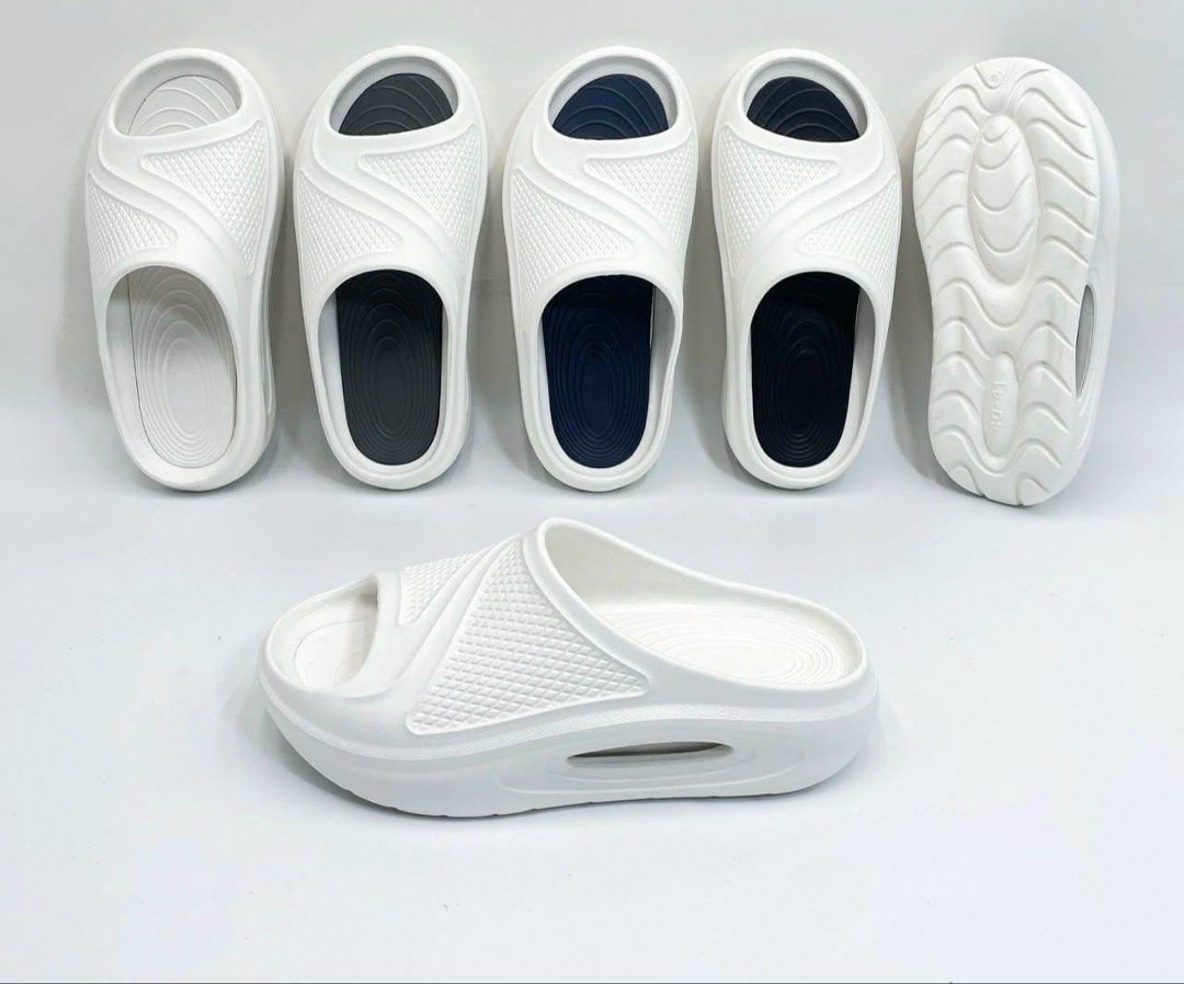 мужские шлепанцы,модные шлепанцы,шлепки мужские,пляжная ,летние тапочки