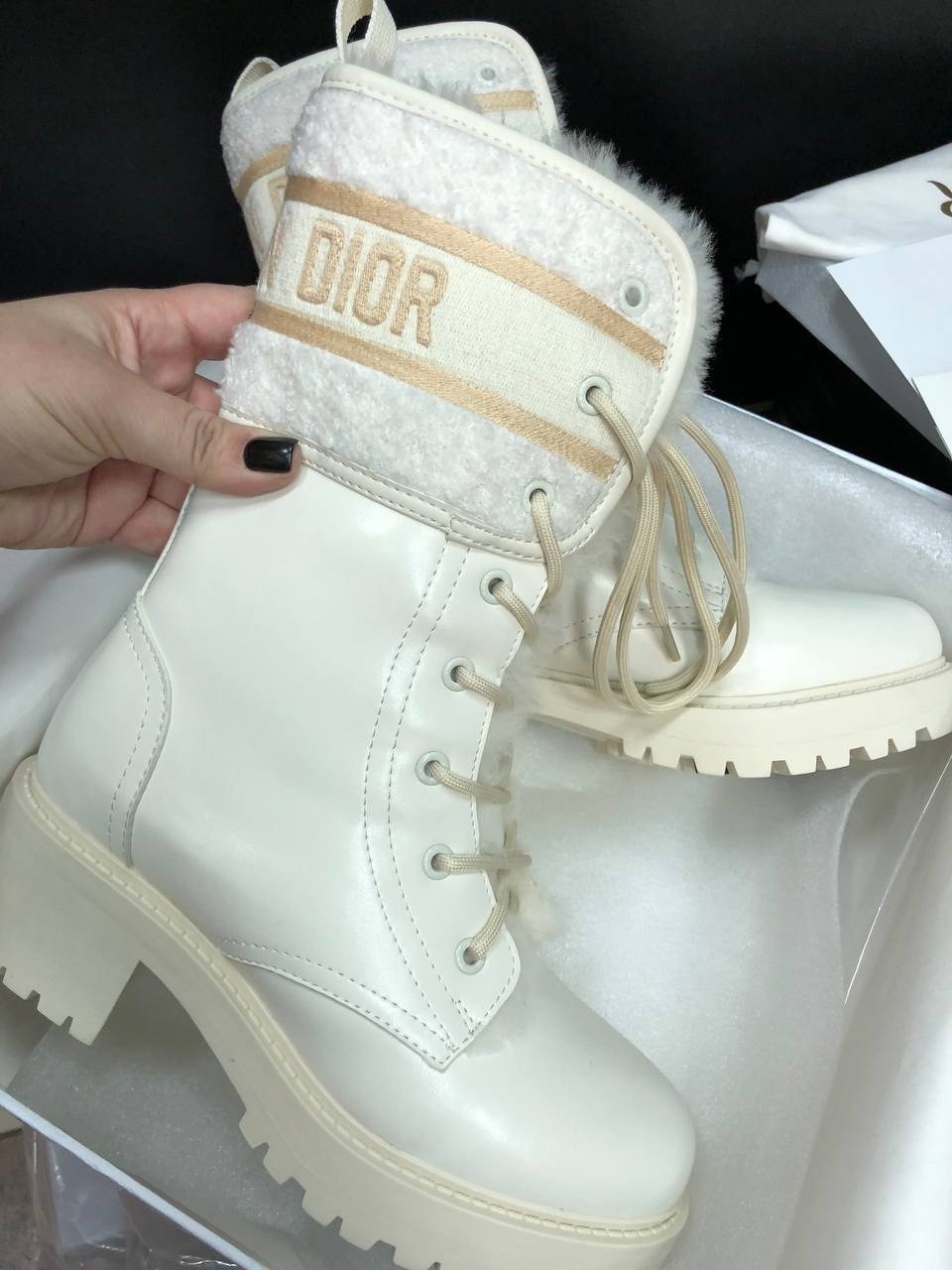 ,ботинки кристиан диор,ботинки кристиан диор женские,ботинки диор женские белые,ботинки dior