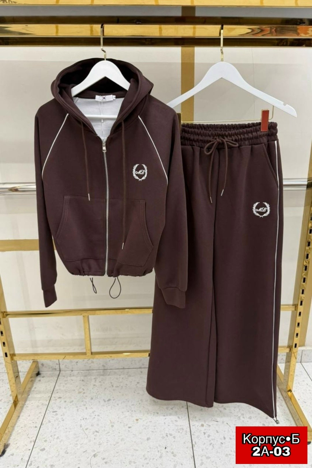 костюм спортивный женский,костюм женский на флисе спортивный,спортивные костюмы,спортивный женский костюм красный,костюм женский на флисе