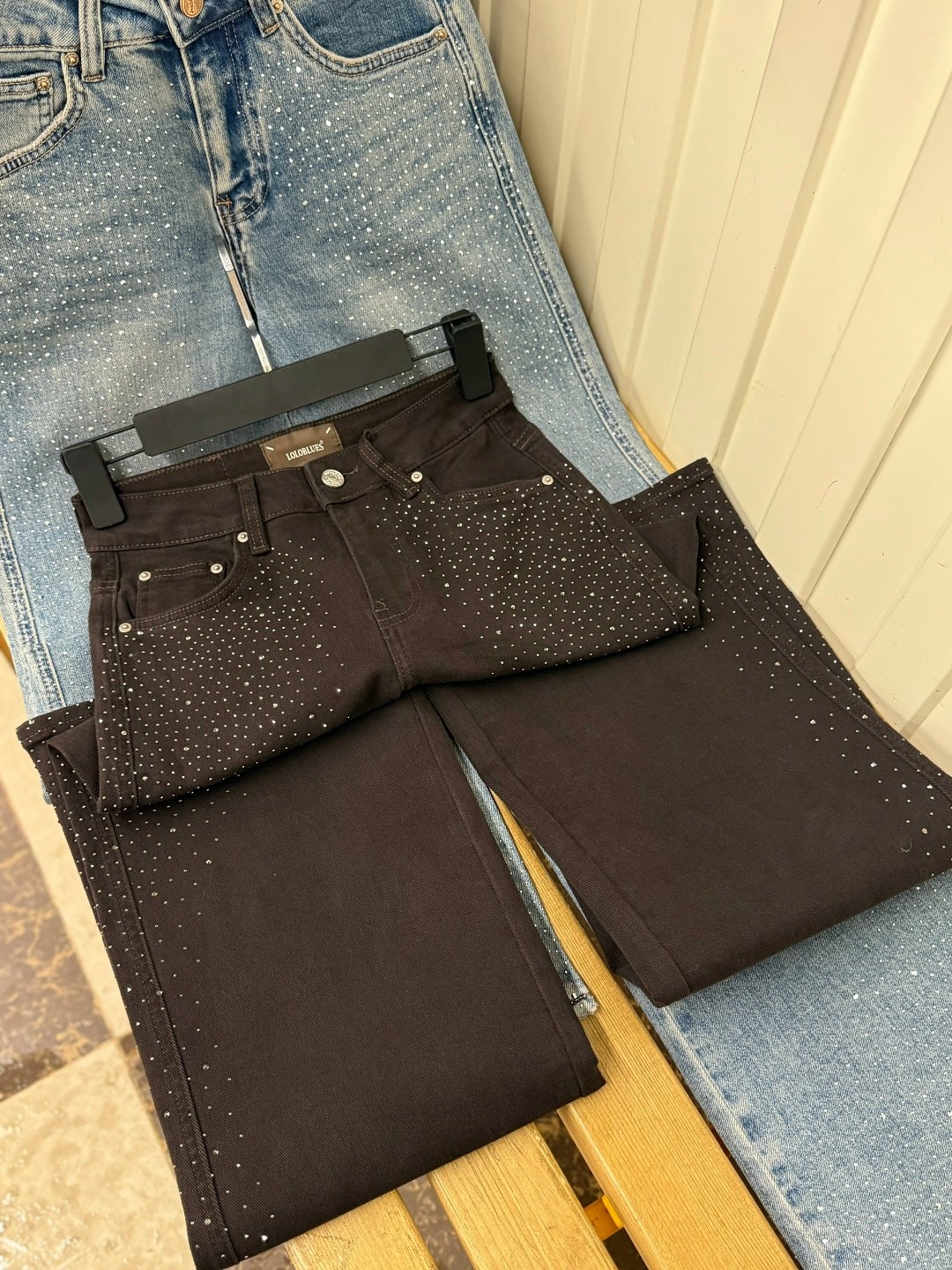 джинсы со стразами,женские джинсы со стразами,джинсы женские,американские черные джинсы со стразами,брюки джинсы