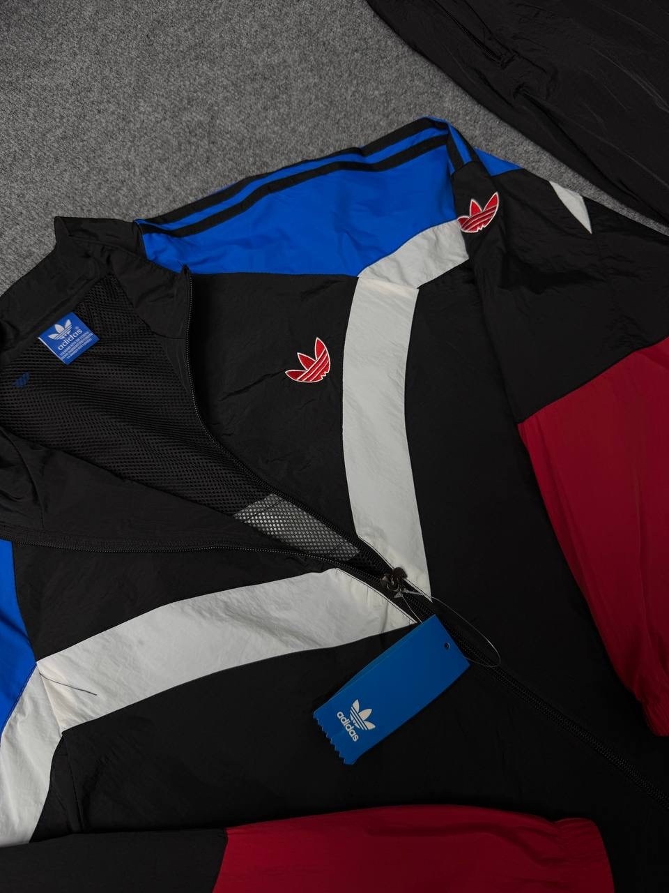 спортивный костюм адидас 90,спортивный костюм adidas в стиле 90,спортивный костюм adidas,спортивный костюм adidas 90х,спортивный костюм adidas ретро в стиле из 90х