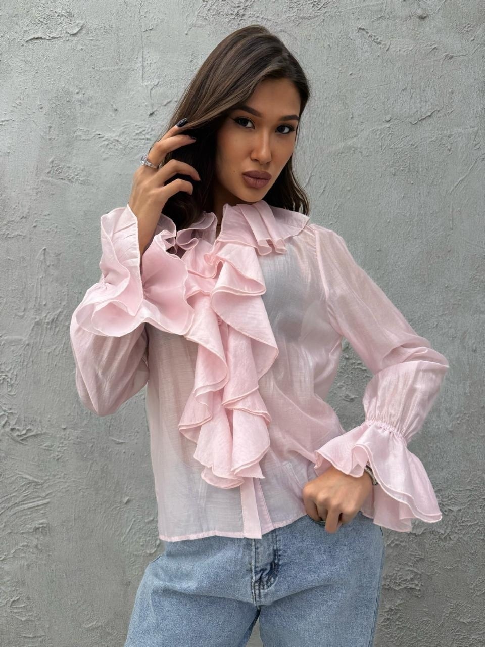 блузка с рюшами,блузка с оборками,блузка нарядная с воланами и рюшами emberens цвет розовый,блуза из шифона с рюшами,блузка нарядная