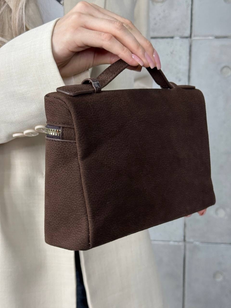 сумки для женщин,сумка женская маленькая кросс-боди chanel,сумка,сумка кросс-боди miu miu,сумка женская через плечо