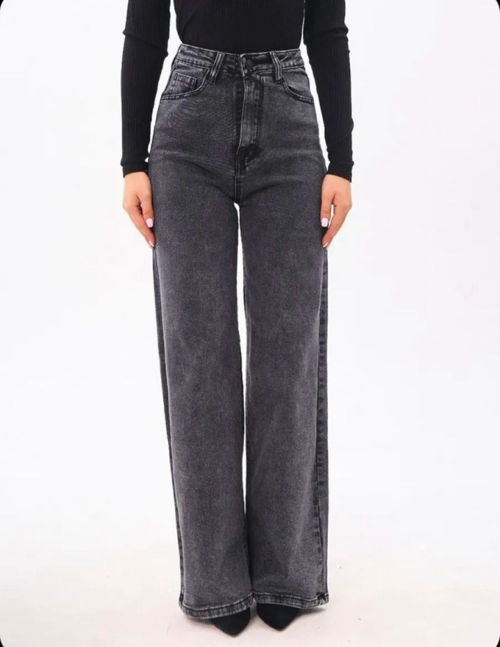 серые джинсы широкие,женские джинсы,джинсы женский серый,джинсы женские клеш от бедра,джинсы женские широкие