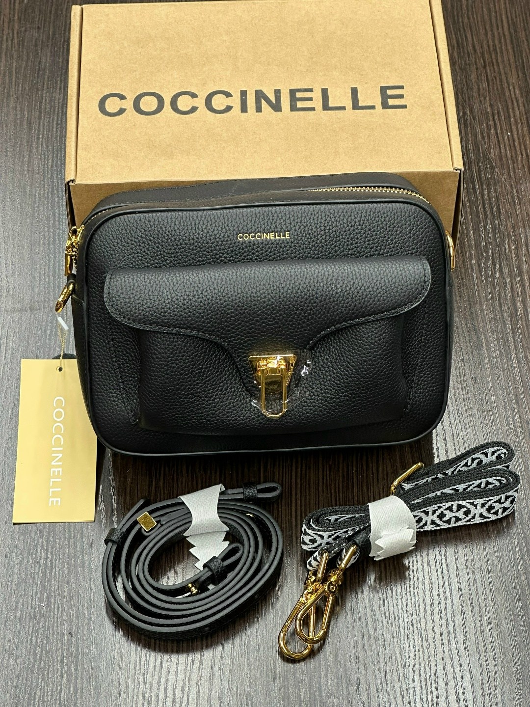 сумка coccinelle,сумка женская coccinelle,coccinelle beat soft,сумка кросс-боди coccinelle crossbody beat черный,сумка через плечо coccinelle