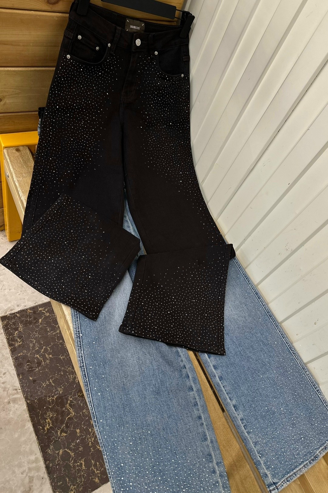 джинсы со стразами,женские джинсы со стразами,джинсы женские,американские черные джинсы со стразами,брюки джинсы