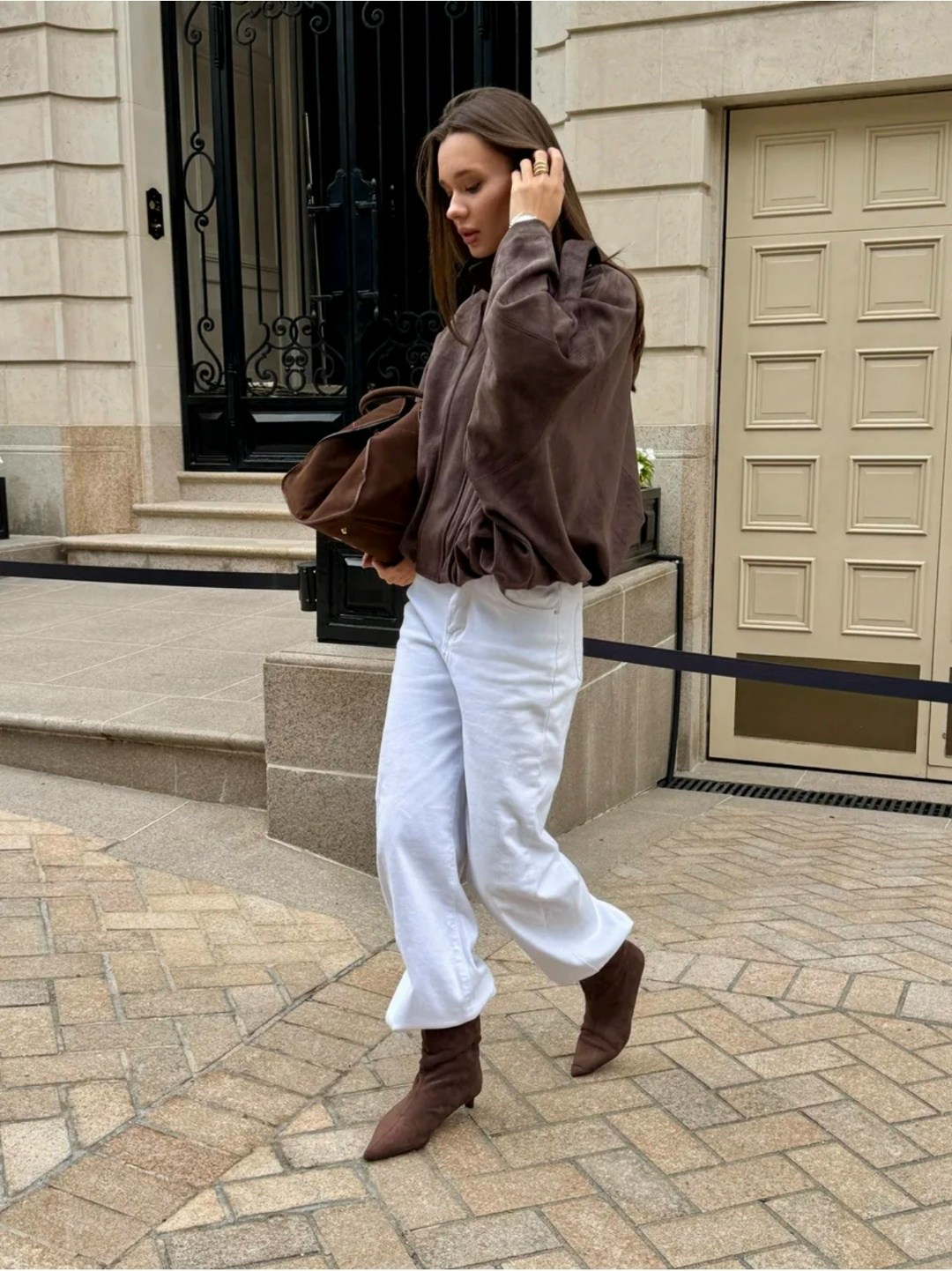 бомбер укороченный оверсайз замшевый куртка рабочего тренд saint shine,куртка бомбер демисезонная оверсайз замшевый niu,бомбер замшевый оверсайз athe.brand,замшевая куртка,женская куртка бомбер из эко