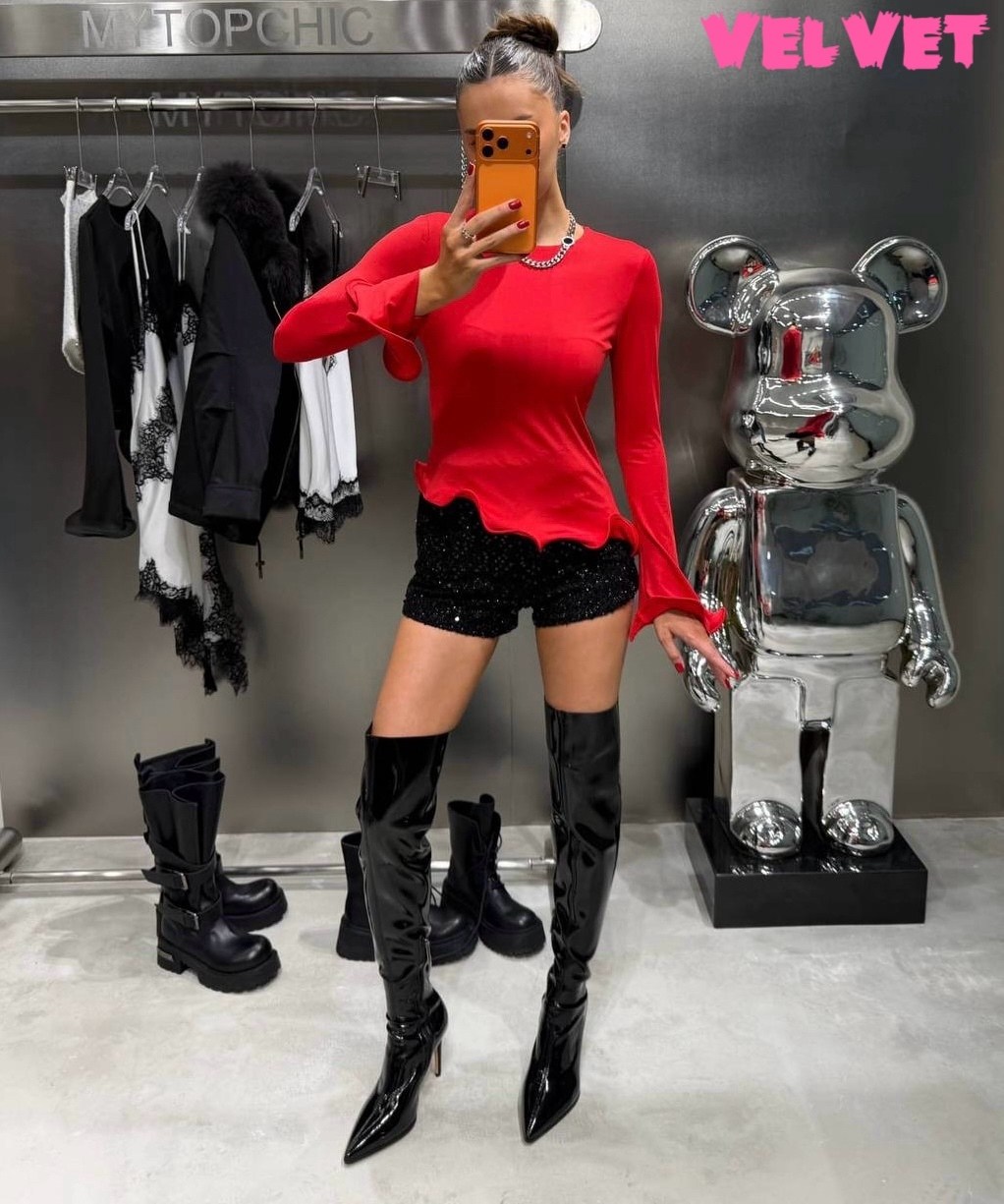 красные сапоги,высокие сапоги,шикарное платье balmain