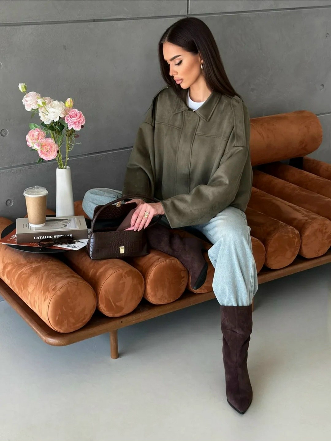 куртка бомбер оверсайз из замши m.wish 453276404,куртка замшевая бомбер оверсайз lancy,замшевая куртка,куртка бомбер,стильная женская замшевая куртка-бомбер