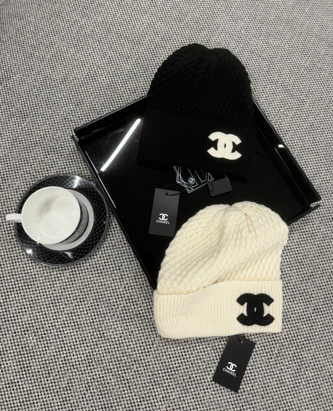 шапка chanel,вязаные эластичные шапки bini chanel,вязаная шапка chanel,вязаная шапка в стиле chanel,вязаная шапка bini chanel