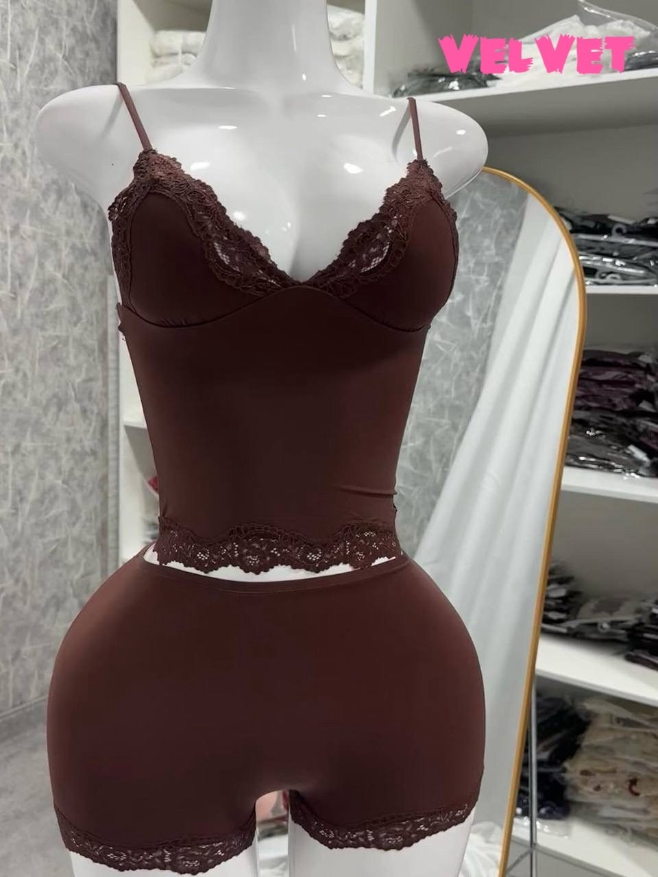 девушка,худая девушка,комплект женского нижнего белья,женское нижнее белье,комплекты нижнего белья