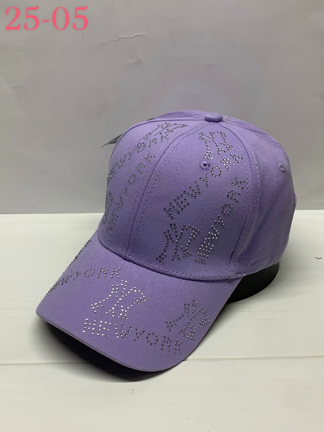 кепка женская,женская бейсболка,бейсболка с светоотражающими элементами,кепка,бейсболка стильная