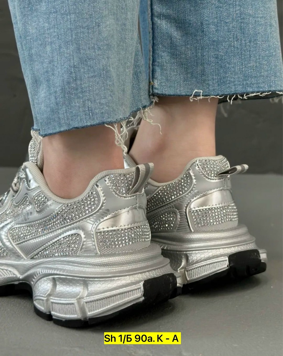 кроссовки balenciaga,balenciaga кроссовки женские,женские кроссовки,женские кроссовки balenciaga runner серебристые,кроссовки баленсиага женские