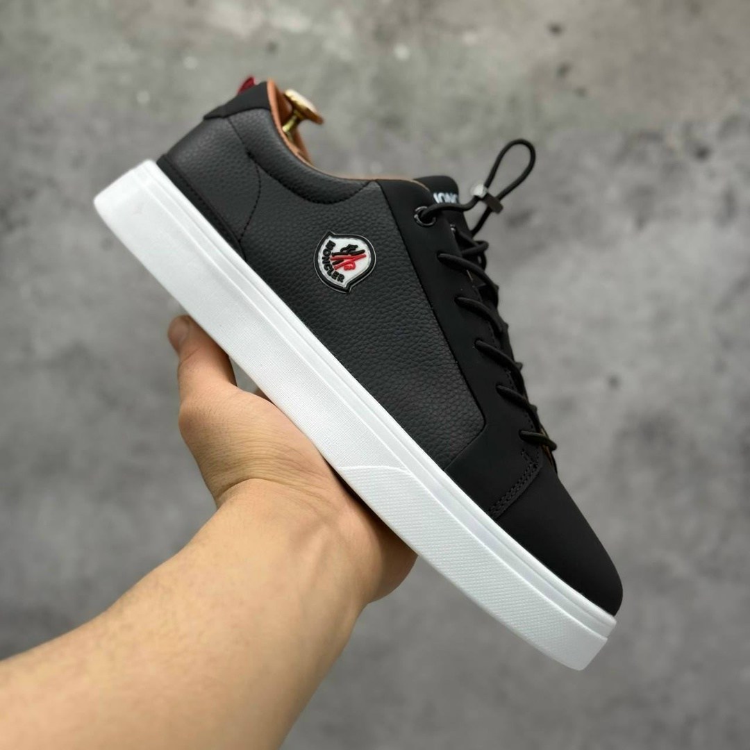 ,модные кроссовки,повседневные кроссовки,низкие кроссовки,кеды томми хилфигер с монограммой