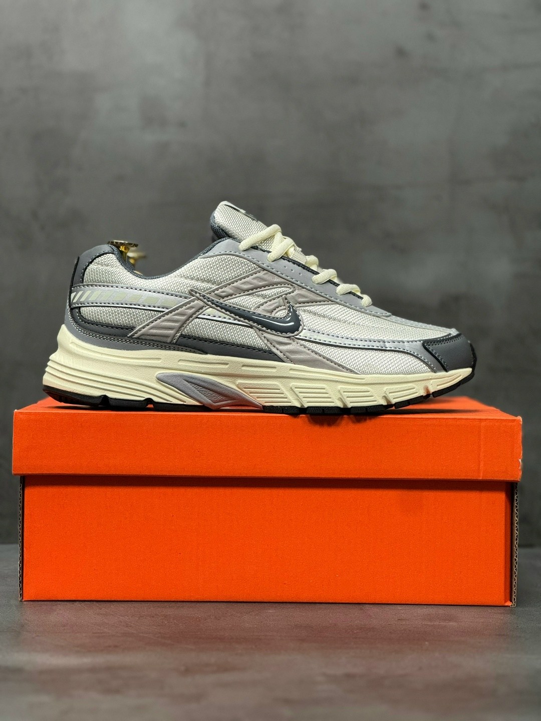 кроссовки nike initiator,кроссовки nike,кроссовки в стиле nike copy 1:1,кроссовки nike initiator для бега,кроссовки nike initiator grey