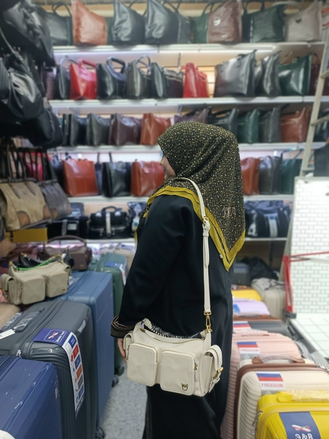 сумка pinko,женская сумка pinko,сумка женская pinko puff,сумка на плечо pinko,сумка