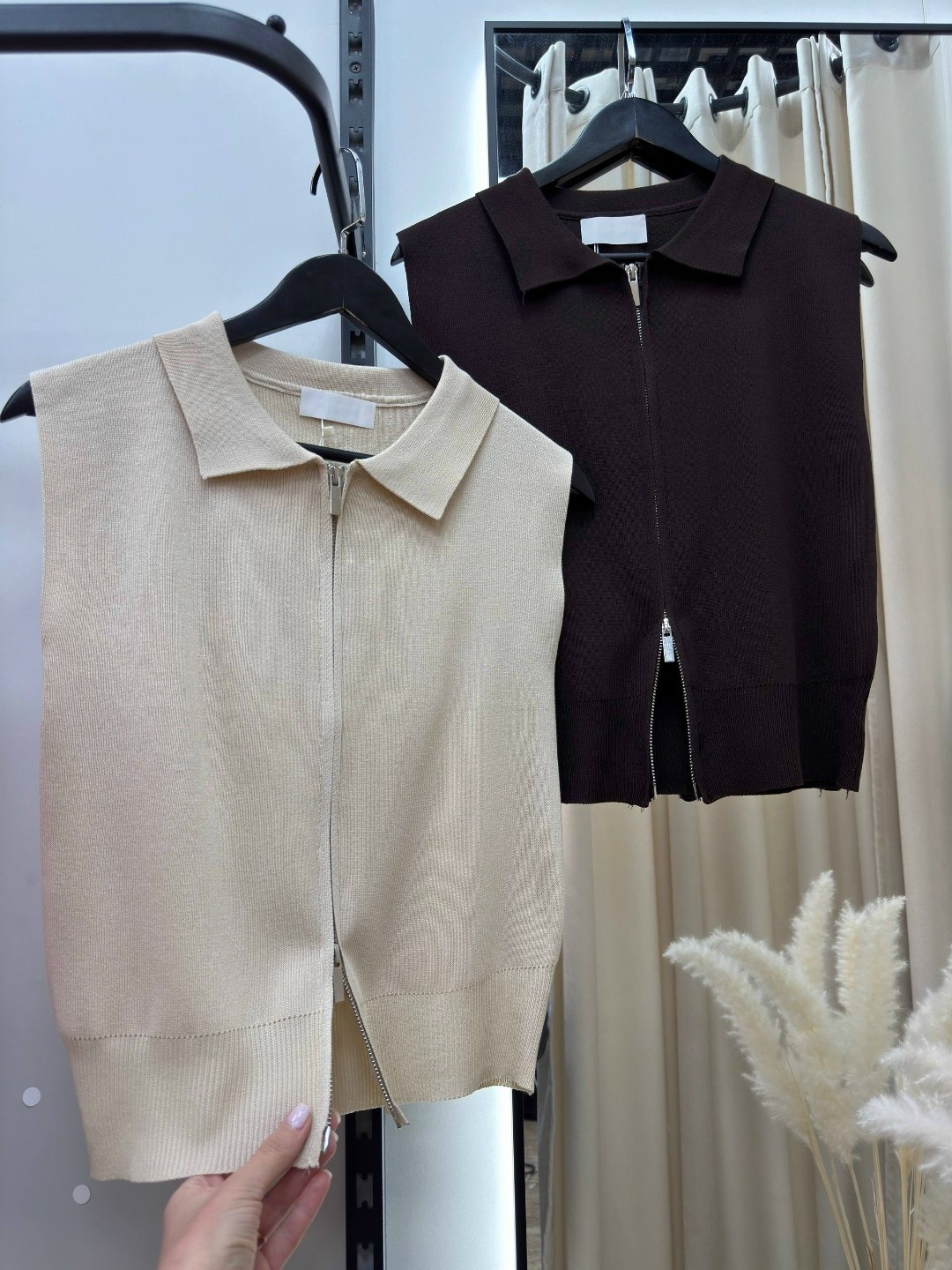 вязаные жилеты,трикотажный жилет,жилет женский трикотажный,кофта женская,трикотажная без рукавов