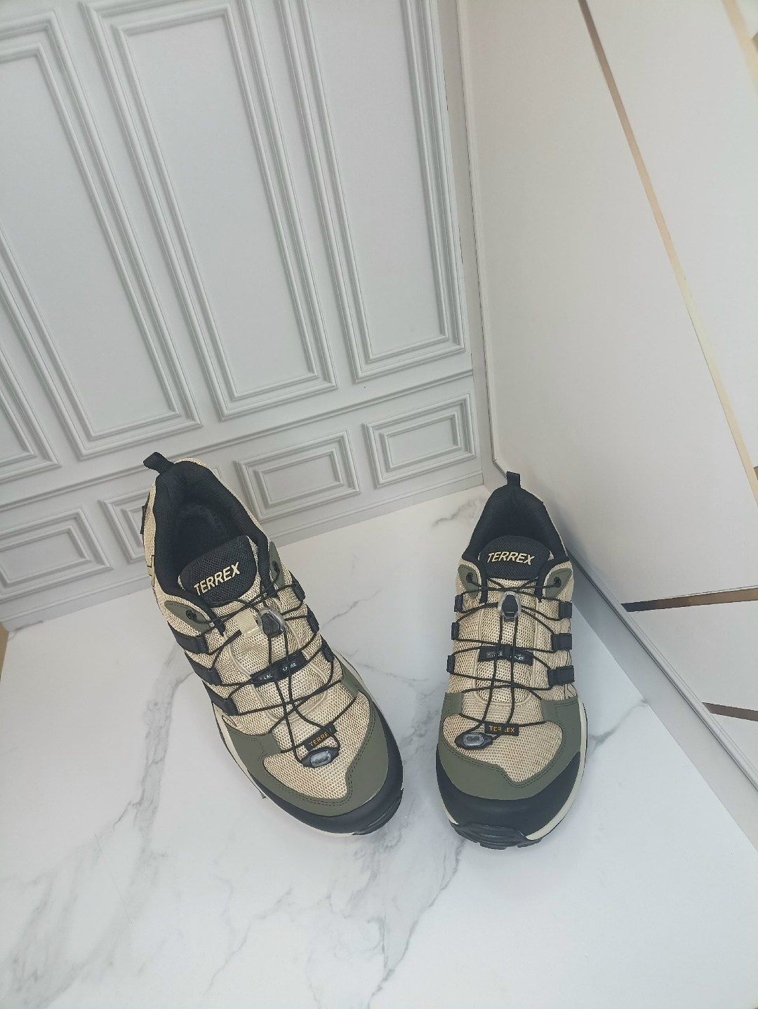 кроссовки,кроссовки adidas,кроссовки adidas terrex,треккинговые кроссовки,кроссовки мальчику