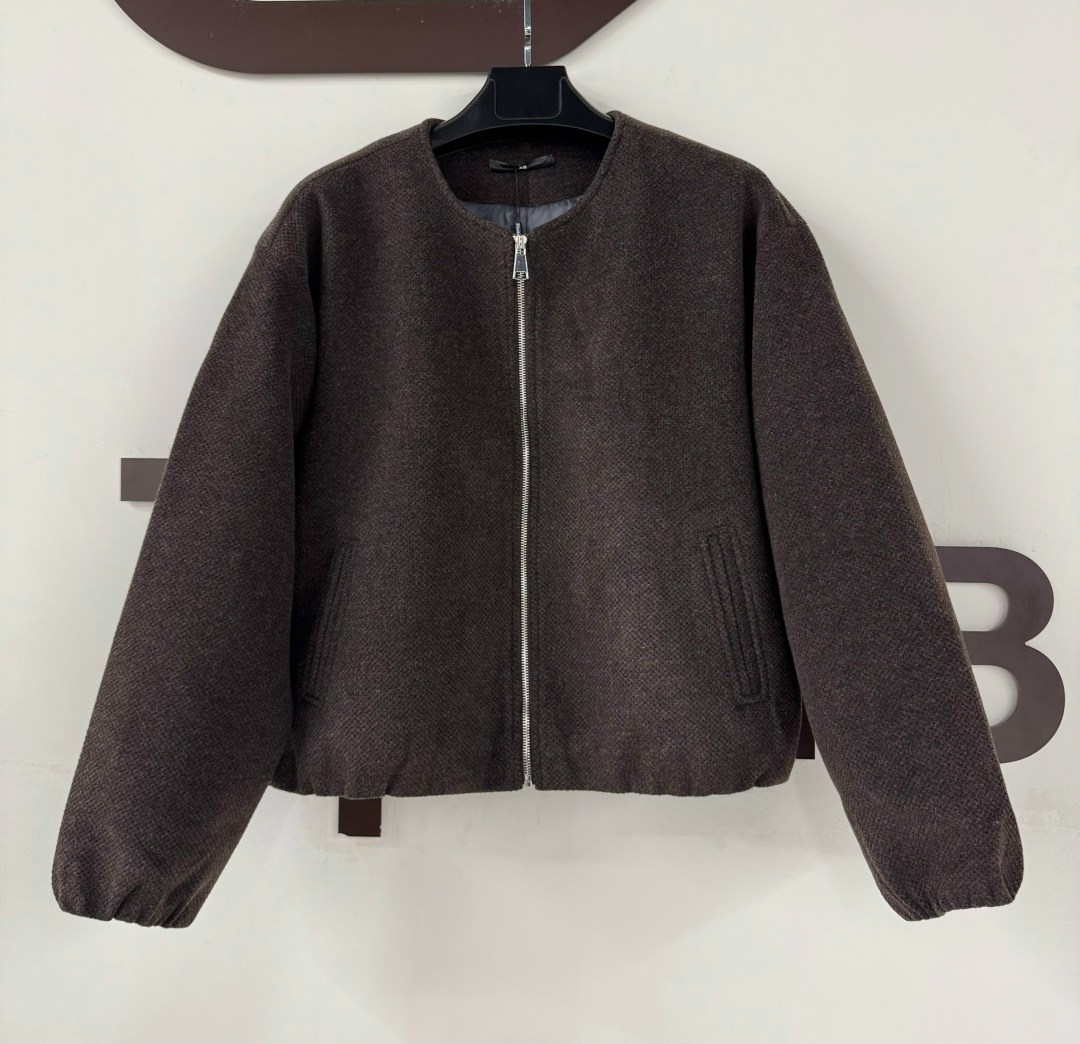 куртка бомбер,повседневная куртка,стильная куртка,бомбер zara,женская куртка бомбер