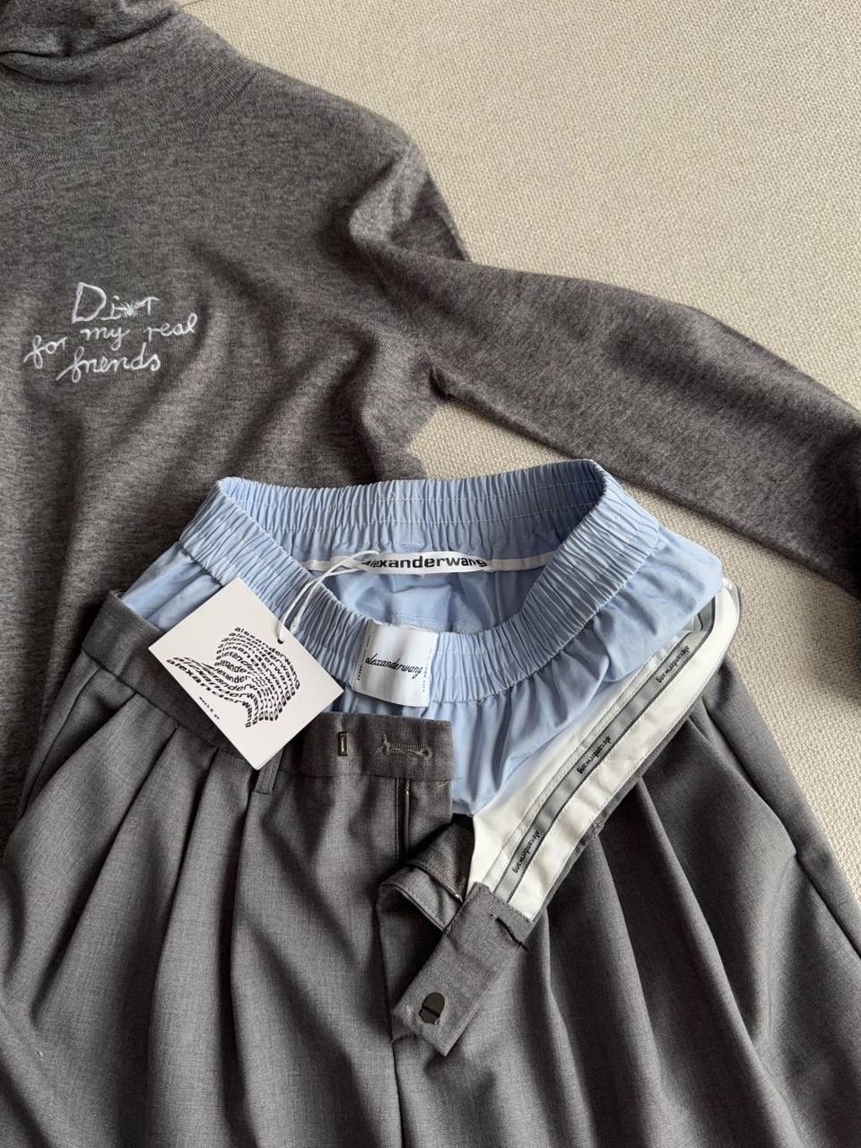 брюки палаццо,широкие брюки,серые брюки палаццо,женская мода