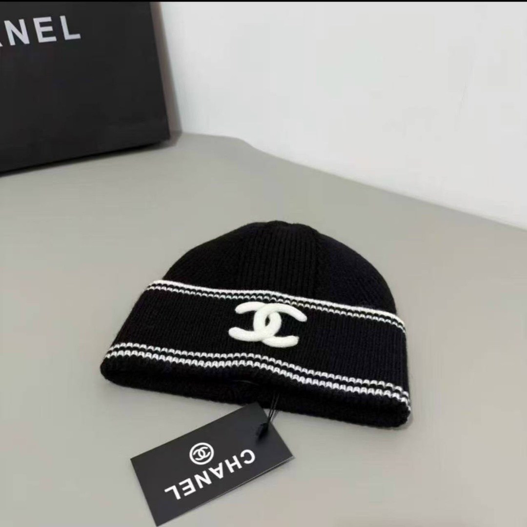 шапка chanel,модная вязаная шапка в стиле chanel copy 1:1,вязаные эластичные шапки bini chanel,шапка шанель,вязаная шапка chanel