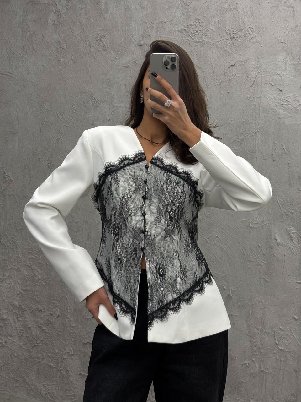 кружевная рубашка,в прозрачной блузке,жакет из кружева ошеломиссимо,,блузка