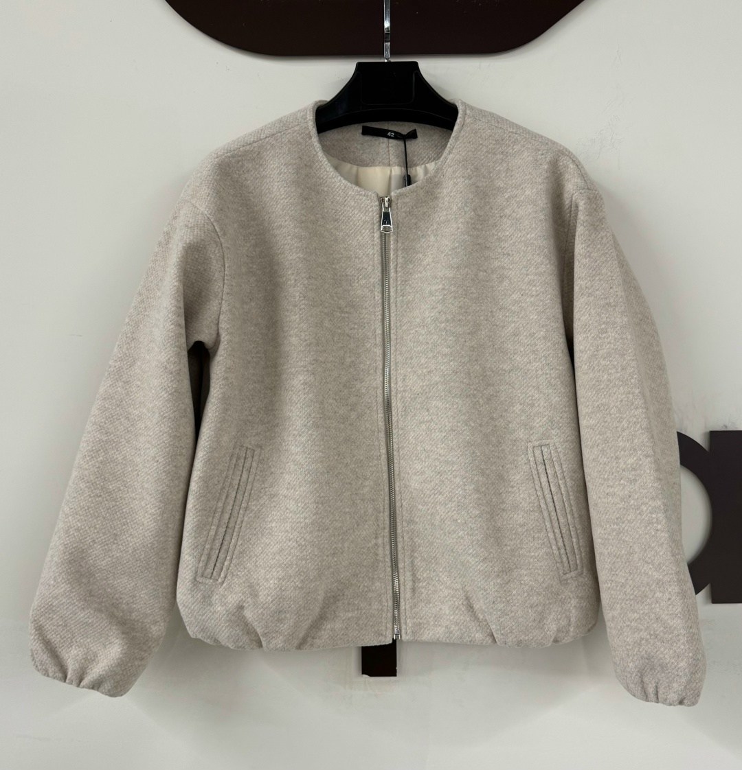 куртка бомбер,повседневная куртка,стильная куртка,бомбер zara,женская куртка бомбер