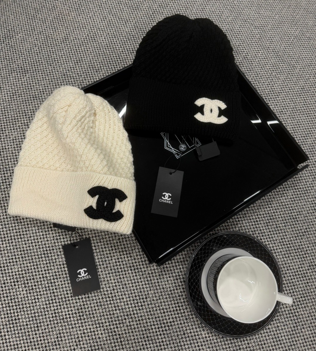 шапка chanel,вязаные эластичные шапки bini chanel,вязаная шапка chanel,вязаная шапка в стиле chanel,вязаная шапка bini chanel