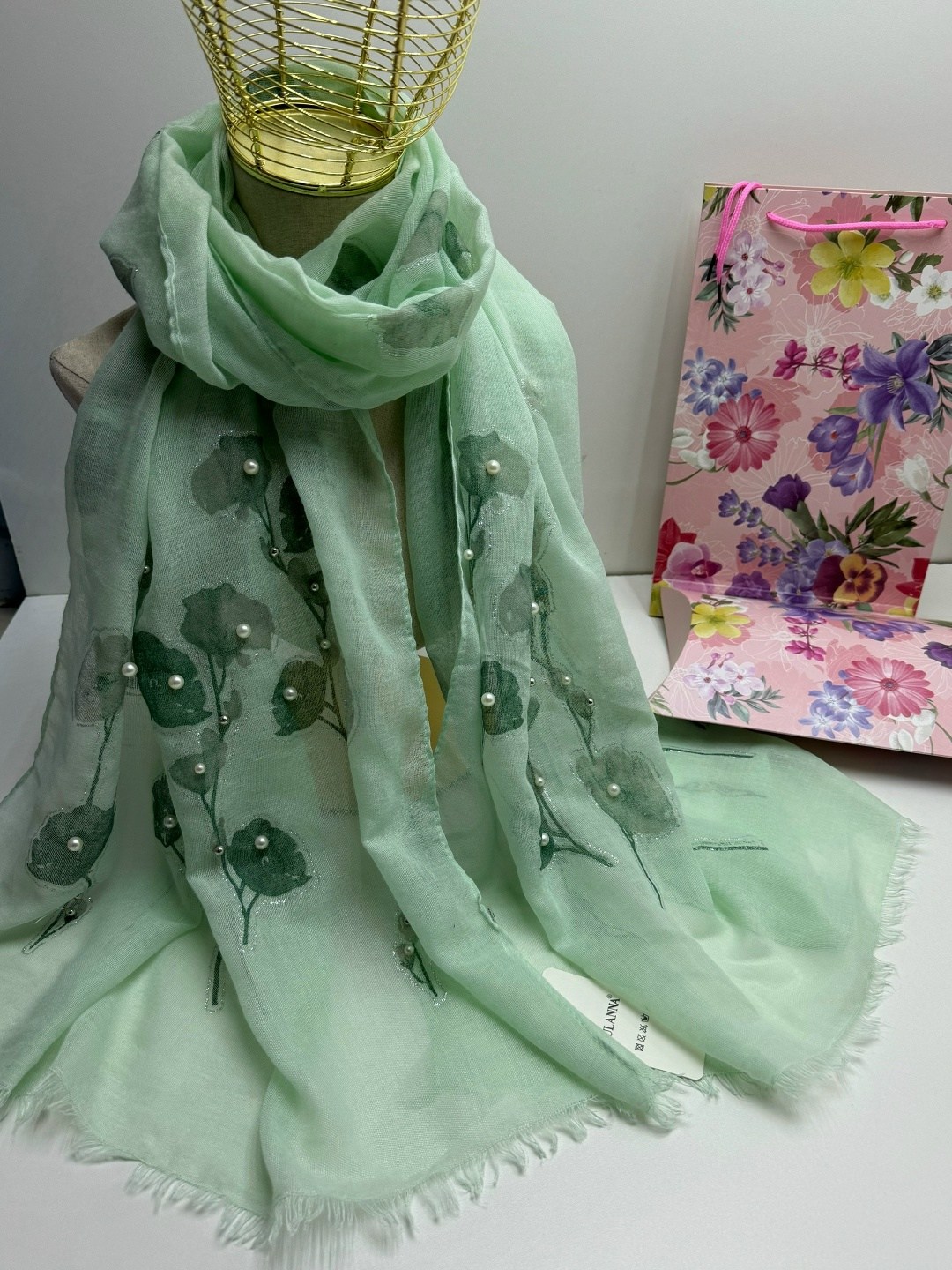 палантин женский,шарф женские,шарф с цветами,палантин,шарф шарфы