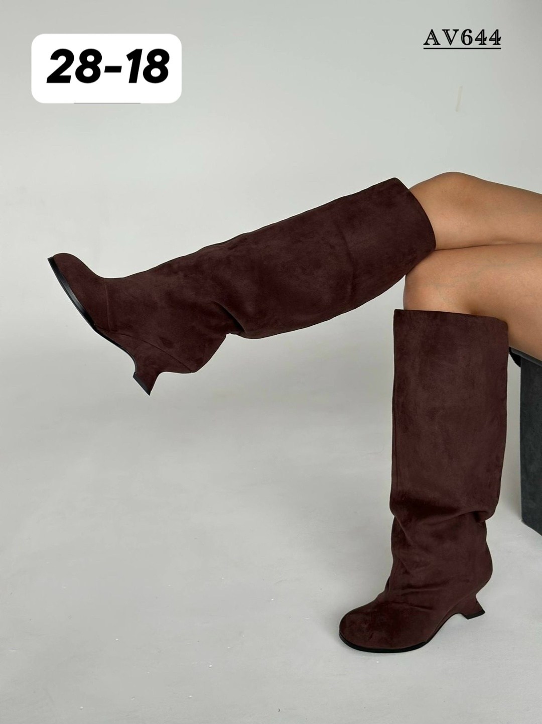 сапоги демисезонные на каблуке замшевые трубы me lamo,сапоги демисезонные на каблуке замшевые,замшевые сапоги,сапоги,замшевые сапоги трубы на шпильке с острым носом obba