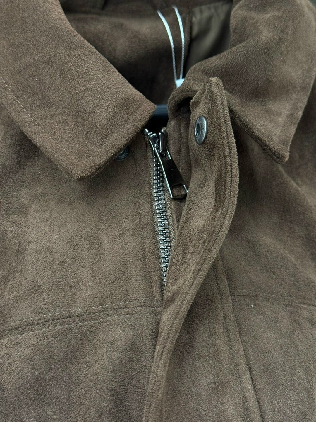 куртка из натуральной замши,куртка замшевая,трендовая модель куртки из натур замши,куртка замшевая женская,куртка бомбер