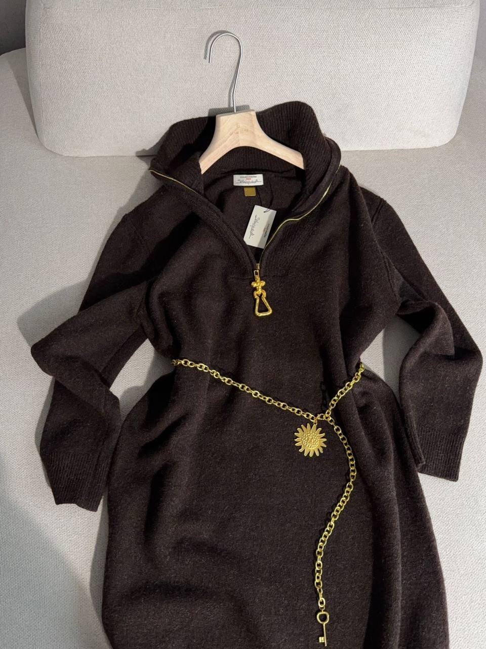 платье мидакси со швом спереди в шоколадном цвете asos design,коричневое платье,трикотажное платье,вязаное платье,платье ким (шоколадный)