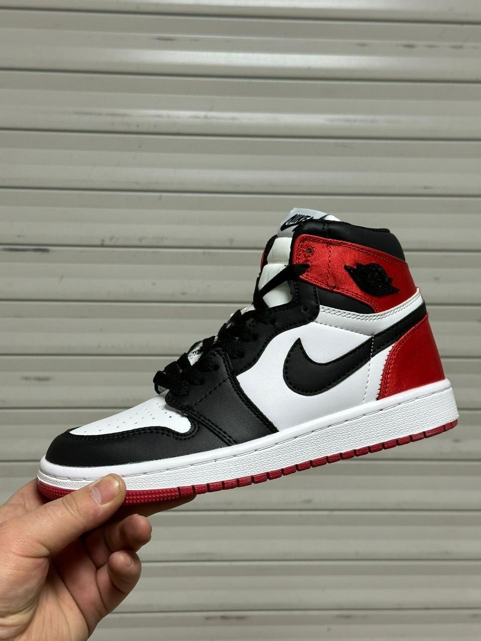 air jordan 1 retro high og 'lucky green',nike air jordan 1 lucky green,wmns air jordan 1 retro high og 'lucky green',nike air jordan 1 retro high og,nike air jordan 1 retro high lucky green