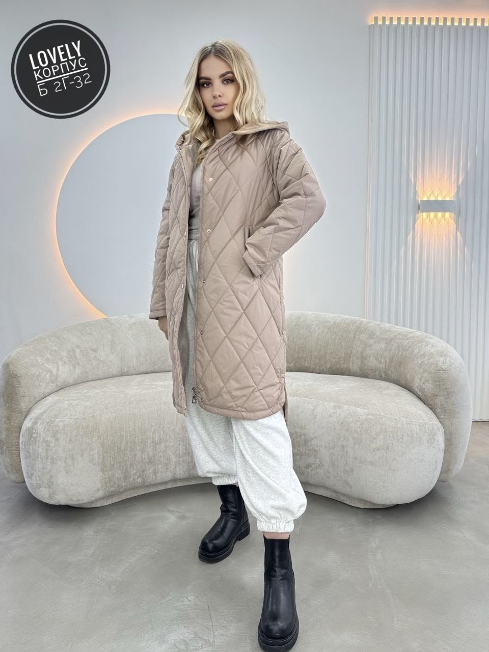 демисезонная куртка,куртка женская демисезонная,пальто демисезонное стеганое,пальто стеганое демисезонное с капюшоном оверсайз maxils,стеганое пальто