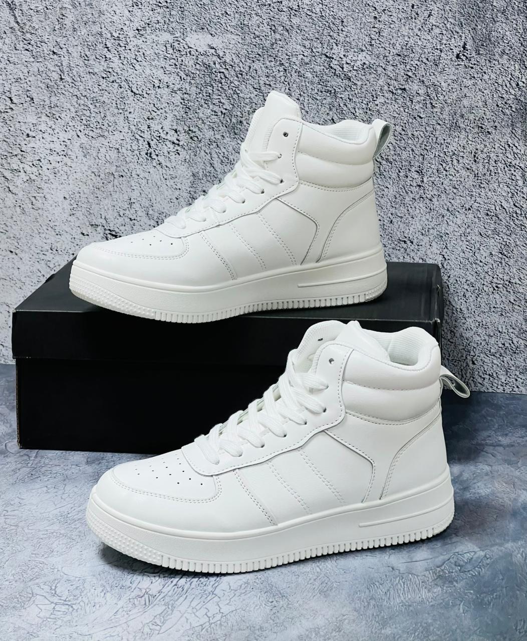 кроссовки,кроссовки женскиe,высокие белые кроссовки женские прада,кроссы адидас мужские белые высокие зимние,спортивная