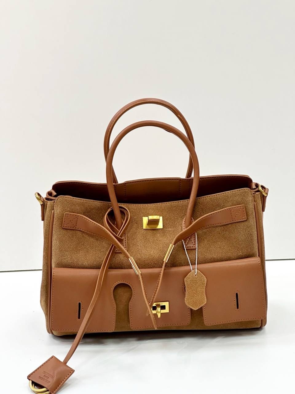 женская сумка из натуральной замши и кожи от balenciaga,сумка balenciaga bel air женская замшевая vera pelle,сумка женская,женская замшевая сумка balenciaga коричневая с кожаными вставками,сумка из на