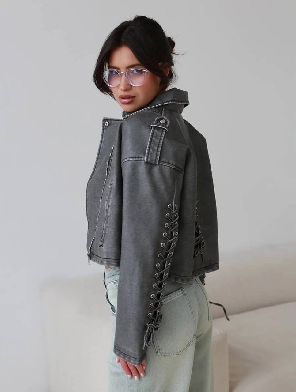 косуха черная куртка кожаная oversize винтажная monyken,куртка косуха кожаная,женская кожаная куртка косуха,куртка косуха,косуха винтажная кожаная куртка оверсайз aftfbasic