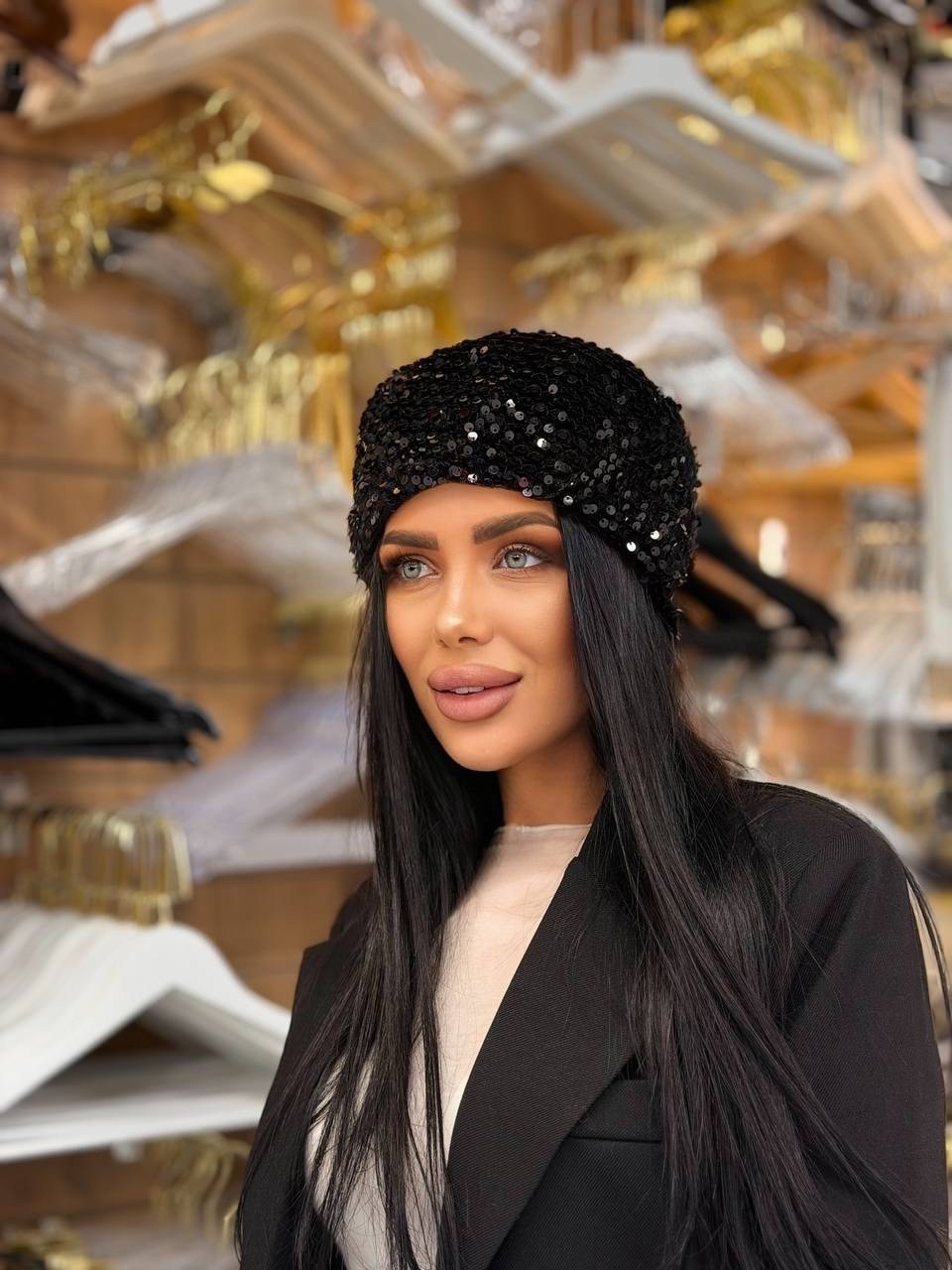 шапка из ангора с люрексом aikow&i,шапка с пайетками,женская шапка со стразами,берет с пайетками,шапка вязаная со стразами