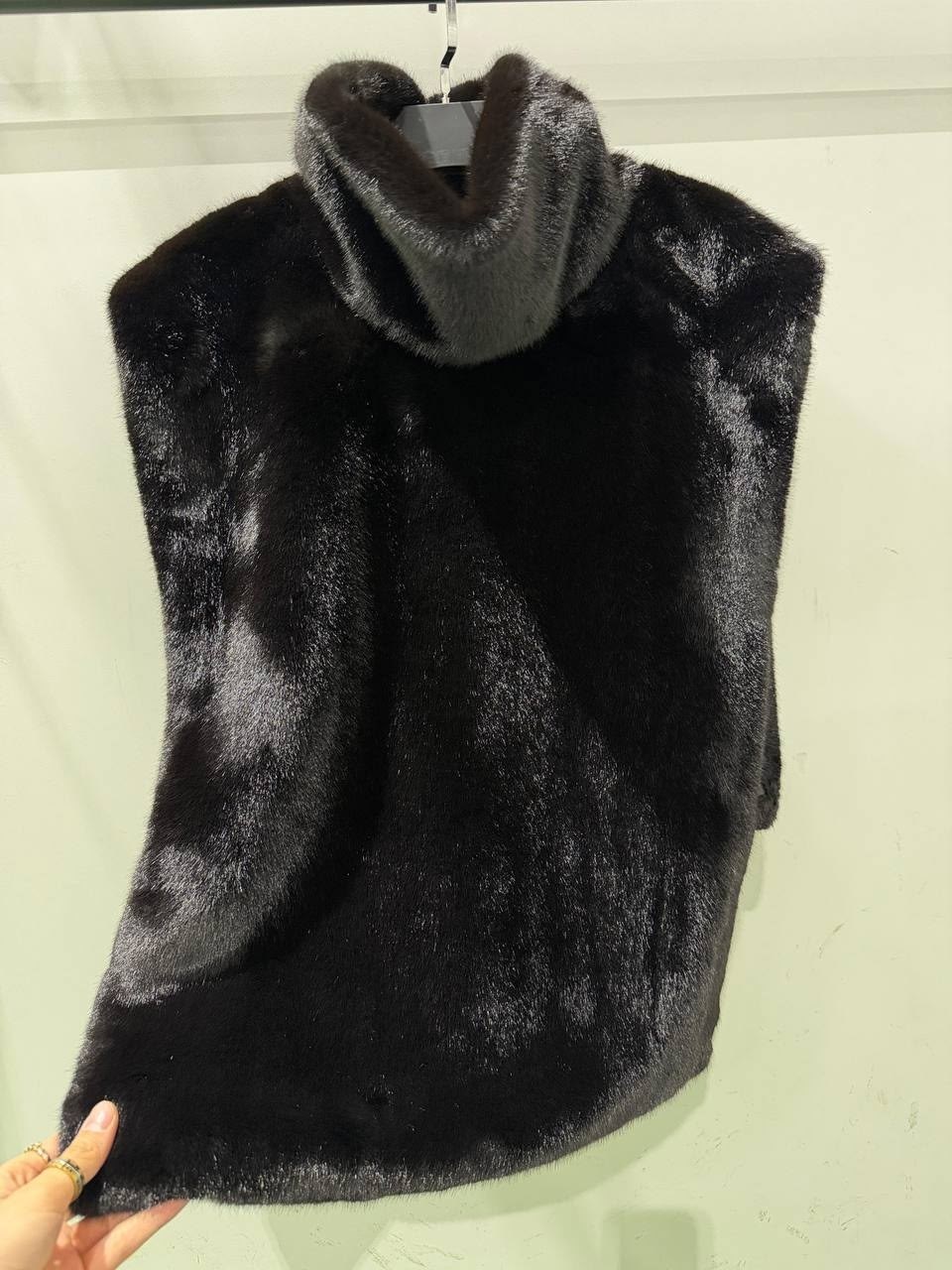 манишка меховая,меховая безрукавка,женский меховой жилет lgrq,женские меховые жилеты с высоким воротом,пушистый меховой жилет без рукавов